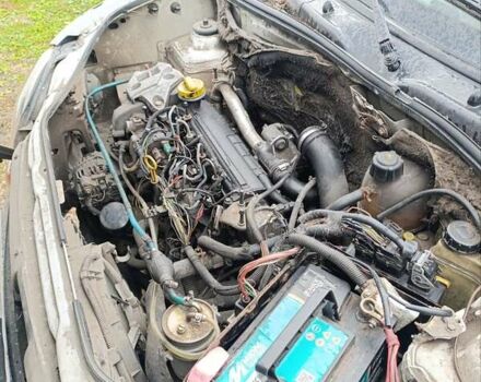 Рено Кенгу 2002 в Буске на Automoto.ua Белый Рено Кенгу, объемом двигателя 1.5 л и пробегом 406 тыс. км за 1600 $, фото 6 на Automoto.ua