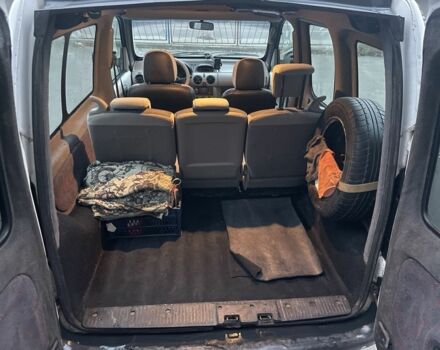 Белый Рено Кенгу, объемом двигателя 1.1 л и пробегом 170 тыс. км за 3300 $, фото 5 на Automoto.ua