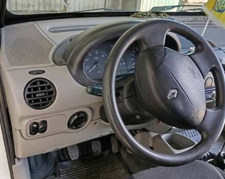 Белый Рено Кенгу, объемом двигателя 1.46 л и пробегом 450 тыс. км за 2820 $, фото 47 на Automoto.ua