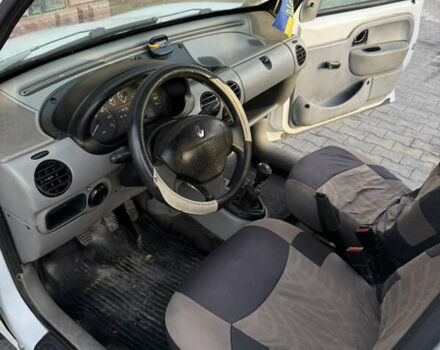 Белый Рено Кенгу, объемом двигателя 1.46 л и пробегом 414 тыс. км за 2600 $, фото 6 на Automoto.ua