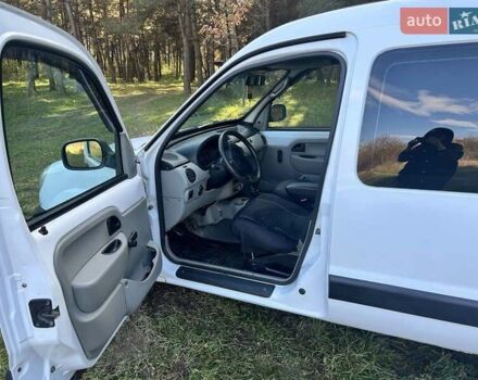 Рено Кєнгу 2003 у Чернівцях на Automoto.ua Білий Рено Кєнгу, об'ємом двигуна 1.5 л та пробігом 316 тис. км за 3400 $, фото 19 на Automoto.ua