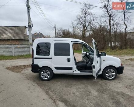 Белый Рено Кенгу, объемом двигателя 1.9 л и пробегом 287 тыс. км за 3300 $, фото 20 на Automoto.ua