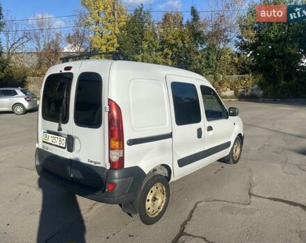 Белый Рено Кенгу, объемом двигателя 1.46 л и пробегом 490 тыс. км за 2499 $, фото 5 на Automoto.ua