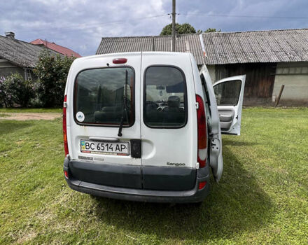 Белый Рено Кенгу, объемом двигателя 1.46 л и пробегом 395 тыс. км за 2500 $, фото 1 на Automoto.ua