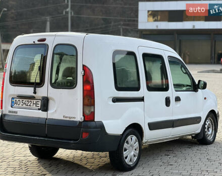 Белый Рено Кенгу, объемом двигателя 1.46 л и пробегом 300 тыс. км за 2750 $, фото 6 на Automoto.ua