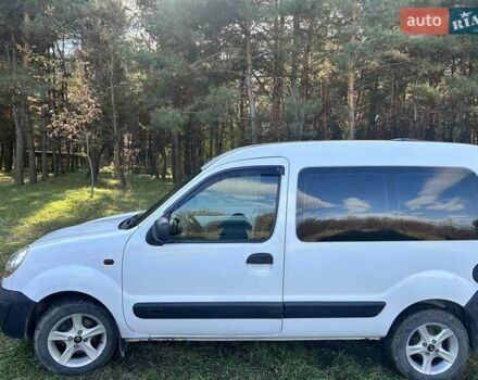 Рено Кєнгу 2003 у Чернівцях на Automoto.ua Білий Рено Кєнгу, об'ємом двигуна 1.5 л та пробігом 316 тис. км за 3400 $, фото 5 на Automoto.ua