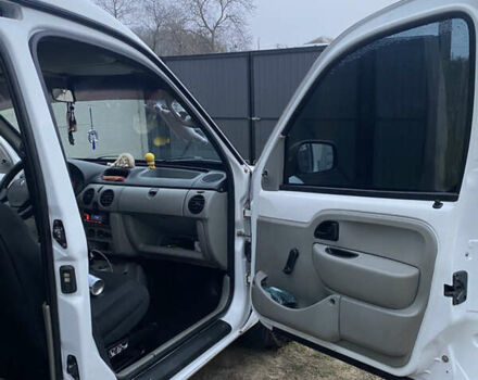 Белый Рено Кенгу, объемом двигателя 1.5 л и пробегом 329 тыс. км за 3700 $, фото 26 на Automoto.ua