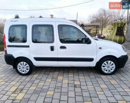 Белый Рено Кенгу, объемом двигателя 1.9 л и пробегом 329 тыс. км за 3800 $, фото 21 на Automoto.ua