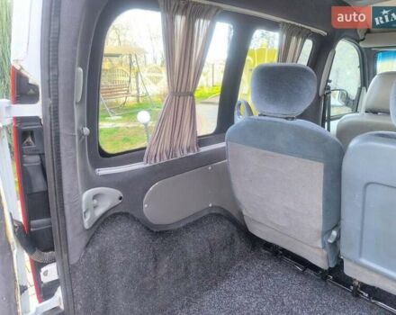 Белый Рено Кенгу, объемом двигателя 1.9 л и пробегом 329 тыс. км за 3800 $, фото 39 на Automoto.ua