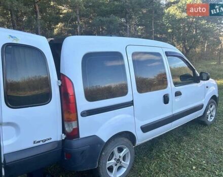 Рено Кєнгу 2003 у Чернівцях на Automoto.ua Білий Рено Кєнгу, об'ємом двигуна 1.5 л та пробігом 316 тис. км за 3400 $, фото 34 на Automoto.ua