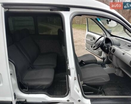 Белый Рено Кенгу, объемом двигателя 1.9 л и пробегом 287 тыс. км за 3300 $, фото 26 на Automoto.ua