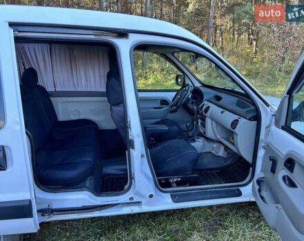 Рено Кєнгу 2003 у Чернівцях на Automoto.ua Білий Рено Кєнгу, об'ємом двигуна 1.5 л та пробігом 316 тис. км за 3400 $, фото 35 на Automoto.ua
