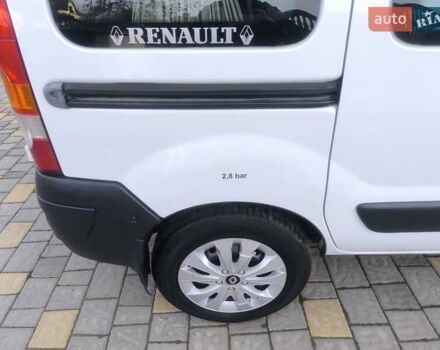 Белый Рено Кенгу, объемом двигателя 1.9 л и пробегом 329 тыс. км за 3800 $, фото 14 на Automoto.ua