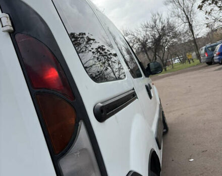 Белый Рено Кенгу, объемом двигателя 1.87 л и пробегом 330 тыс. км за 2700 $, фото 9 на Automoto.ua