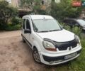 Белый Рено Кенгу, объемом двигателя 1.5 л и пробегом 300 тыс. км за 2500 $, фото 1 на Automoto.ua