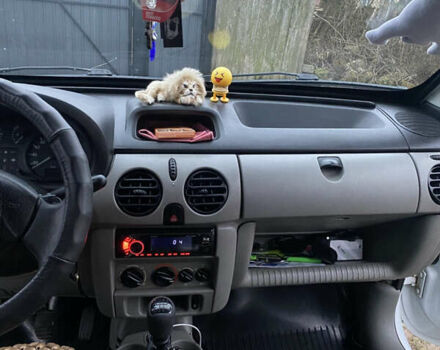 Белый Рено Кенгу, объемом двигателя 1.5 л и пробегом 329 тыс. км за 3700 $, фото 22 на Automoto.ua