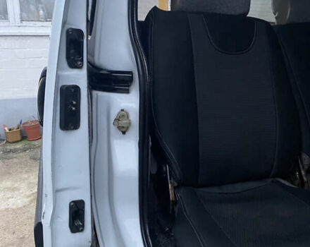 Белый Рено Кенгу, объемом двигателя 1.5 л и пробегом 329 тыс. км за 3700 $, фото 14 на Automoto.ua