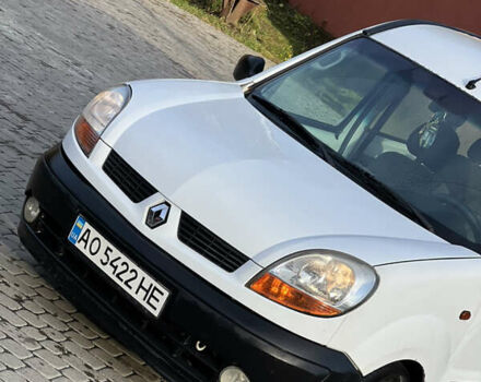 Белый Рено Кенгу, объемом двигателя 1.46 л и пробегом 300 тыс. км за 2750 $, фото 1 на Automoto.ua