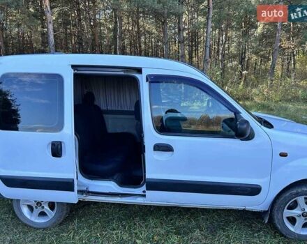 Рено Кєнгу 2003 у Чернівцях на Automoto.ua Білий Рено Кєнгу, об'ємом двигуна 1.5 л та пробігом 316 тис. км за 3400 $, фото 21 на Automoto.ua