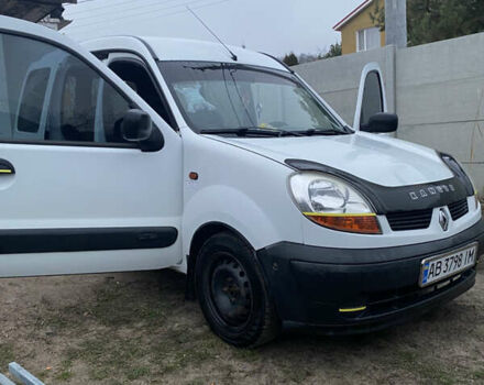 Белый Рено Кенгу, объемом двигателя 1.5 л и пробегом 329 тыс. км за 3700 $, фото 3 на Automoto.ua