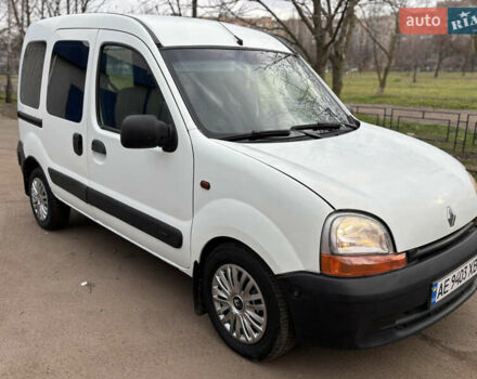 Белый Рено Кенгу, объемом двигателя 1.87 л и пробегом 330 тыс. км за 2700 $, фото 4 на Automoto.ua