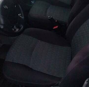 Білий Рено Кєнгу, об'ємом двигуна 1.5 л та пробігом 372 тис. км за 3700 $, фото 8 на Automoto.ua