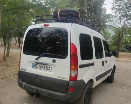 Белый Рено Кенгу, объемом двигателя 1.6 л и пробегом 246 тыс. км за 6500 $, фото 5 на Automoto.ua