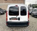 Белый Рено Кенгу, объемом двигателя 1.6 л и пробегом 230 тыс. км за 4999 $, фото 4 на Automoto.ua