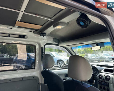 Белый Рено Кенгу, объемом двигателя 1.5 л и пробегом 245 тыс. км за 4999 $, фото 40 на Automoto.ua