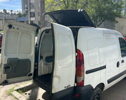 Белый Рено Кенгу, объемом двигателя 1.9 л и пробегом 301 тыс. км за 3800 $, фото 1 на Automoto.ua