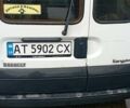Белый Рено Кенгу, объемом двигателя 1.46 л и пробегом 228 тыс. км за 4200 $, фото 5 на Automoto.ua