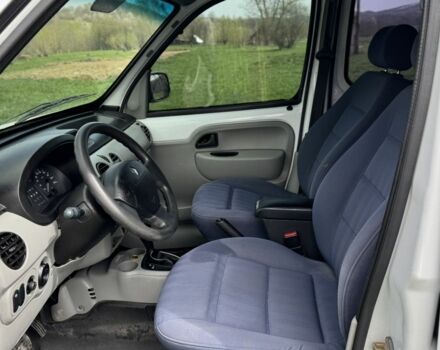 Рено Кенгу 2004 в Коломые на Automoto.ua Белый Рено Кенгу, объемом двигателя 1.6 л и пробегом 223 тыс. км за 4399 $, фото 4 на Automoto.ua