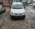 Білий Рено Кєнгу, об'ємом двигуна 1.5 л та пробігом 320 тис. км за 3428 $, фото 1 на Automoto.ua