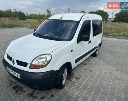 Белый Рено Кенгу, объемом двигателя 1.5 л и пробегом 330 тыс. км за 3950 $, фото 2 на Automoto.ua