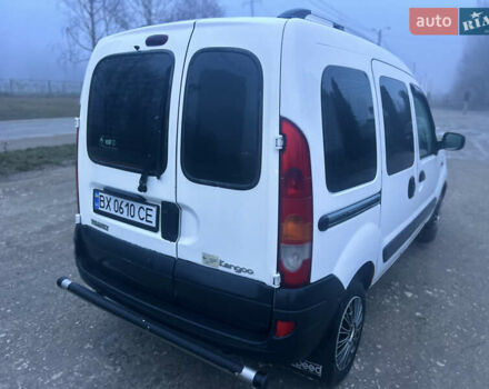 Белый Рено Кенгу, объемом двигателя 1.46 л и пробегом 205 тыс. км за 3600 $, фото 5 на Automoto.ua