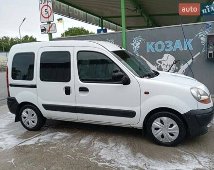 Белый Рено Кенгу, объемом двигателя 1.46 л и пробегом 245 тыс. км за 3700 $, фото 3 на Automoto.ua