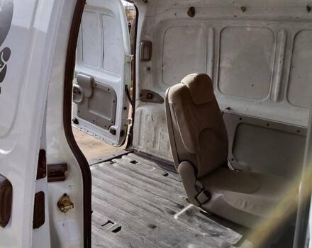 Белый Рено Кенгу, объемом двигателя 1.4 л и пробегом 387 тыс. км за 2900 $, фото 3 на Automoto.ua