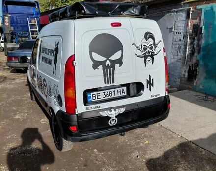 Белый Рено Кенгу, объемом двигателя 1.4 л и пробегом 387 тыс. км за 2900 $, фото 8 на Automoto.ua