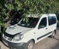 Белый Рено Кенгу, объемом двигателя 1.5 л и пробегом 300 тыс. км за 2700 $, фото 1 на Automoto.ua