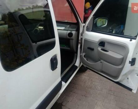 Белый Рено Кенгу, объемом двигателя 1.46 л и пробегом 289 тыс. км за 3500 $, фото 5 на Automoto.ua