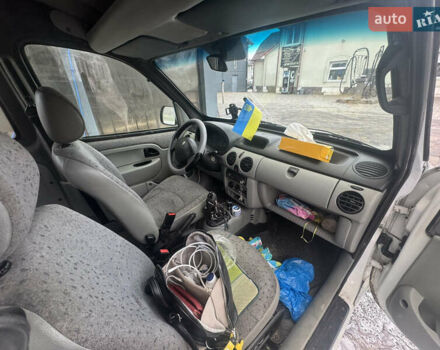 Белый Рено Кенгу, объемом двигателя 1.5 л и пробегом 50 тыс. км за 2700 $, фото 9 на Automoto.ua