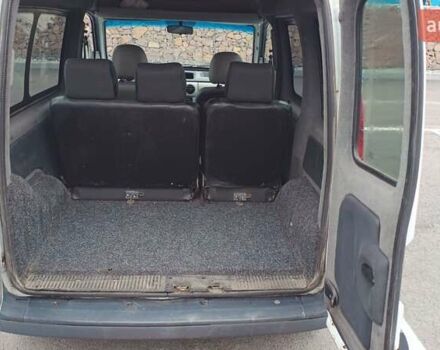 Белый Рено Кенгу, объемом двигателя 1.5 л и пробегом 256 тыс. км за 3900 $, фото 1 на Automoto.ua