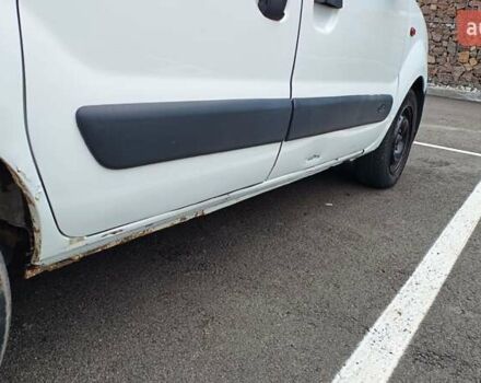 Белый Рено Кенгу, объемом двигателя 1.5 л и пробегом 256 тыс. км за 3900 $, фото 7 на Automoto.ua