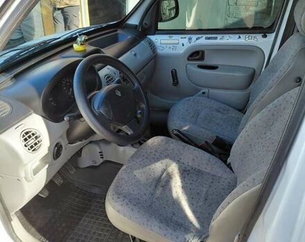 Белый Рено Кенгу, объемом двигателя 1.4 л и пробегом 387 тыс. км за 2900 $, фото 12 на Automoto.ua