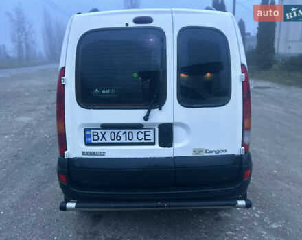 Белый Рено Кенгу, объемом двигателя 1.46 л и пробегом 205 тыс. км за 3600 $, фото 4 на Automoto.ua