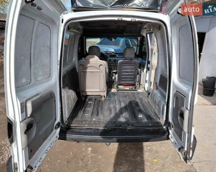 Белый Рено Кенгу, объемом двигателя 1.4 л и пробегом 387 тыс. км за 2900 $, фото 4 на Automoto.ua