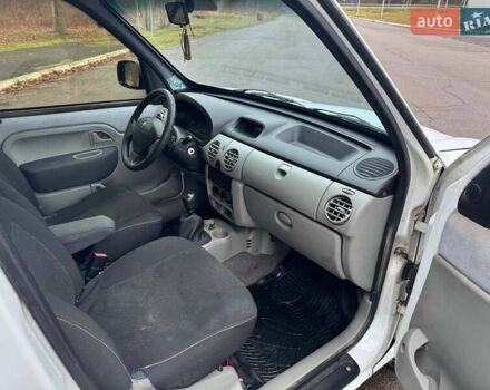 Білий Рено Кєнгу, об'ємом двигуна 1.46 л та пробігом 271 тис. км за 4000 $, фото 20 на Automoto.ua