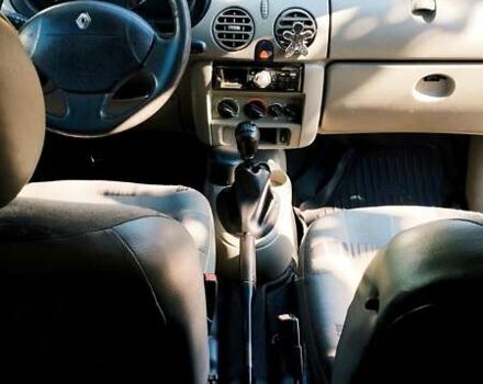 Белый Рено Кенгу, объемом двигателя 1.46 л и пробегом 210 тыс. км за 2800 $, фото 11 на Automoto.ua