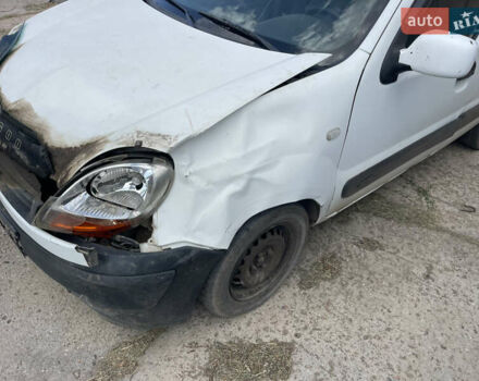 Рено Кенгу 2006 в Измаиле на Automoto.ua Белый Рено Кенгу, объемом двигателя 1.46 л и пробегом 400 тыс. км за 2500 $, фото 4 на Automoto.ua