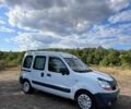 Белый Рено Кенгу, объемом двигателя 1.5 л и пробегом 300 тыс. км за 3200 $, фото 1 на Automoto.ua